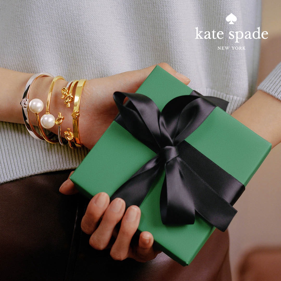 Kate Spade Outlet Campaign 230 Black Friday came early! EN Image Set 1 1080x1080